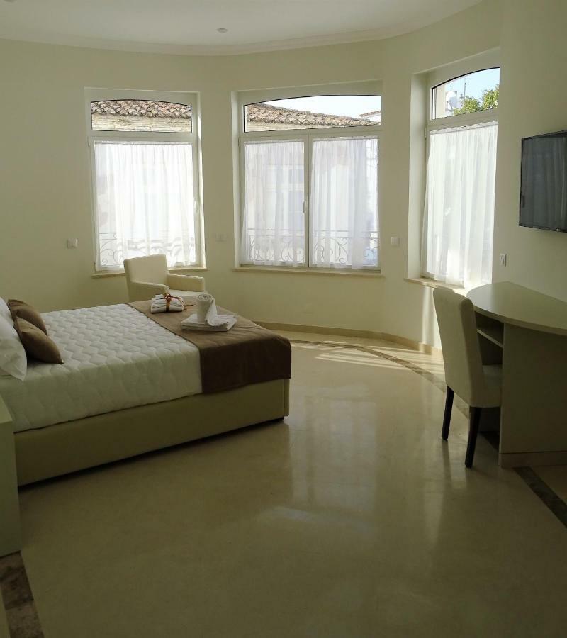Bowen, Luxury Suites Lagos Exterior photo
