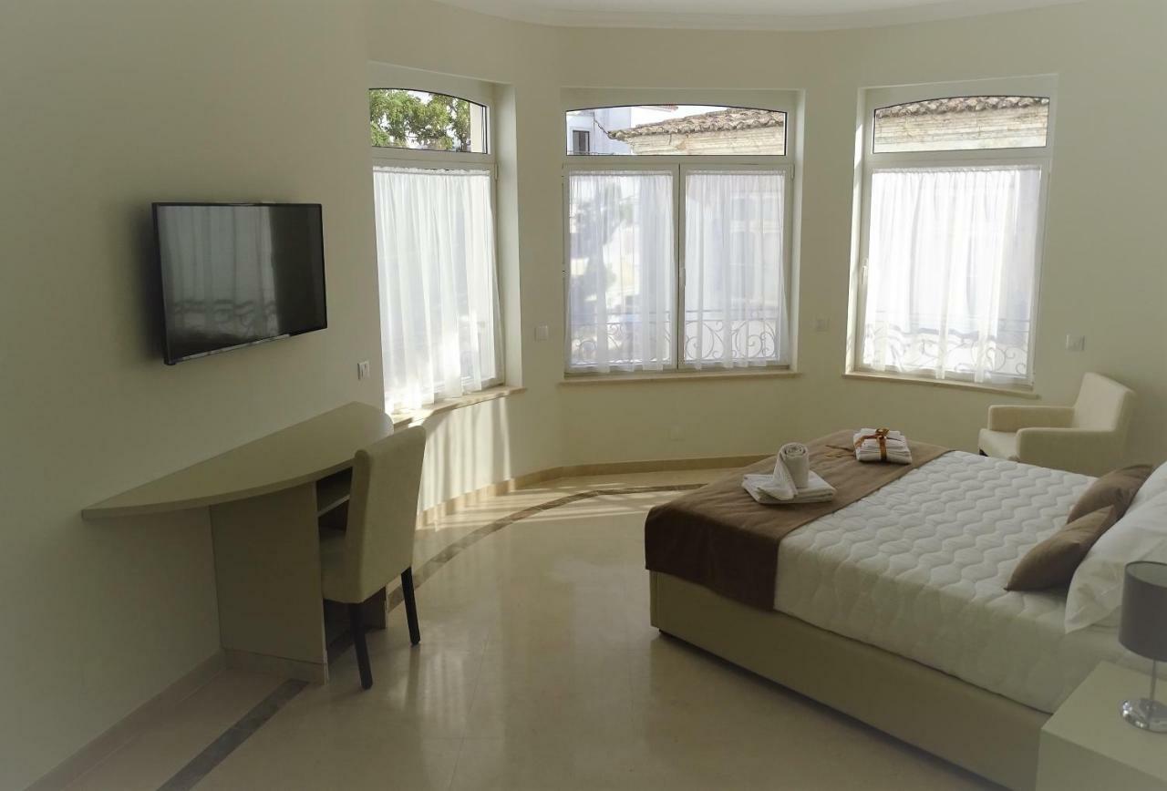 Bowen, Luxury Suites Lagos Exterior photo